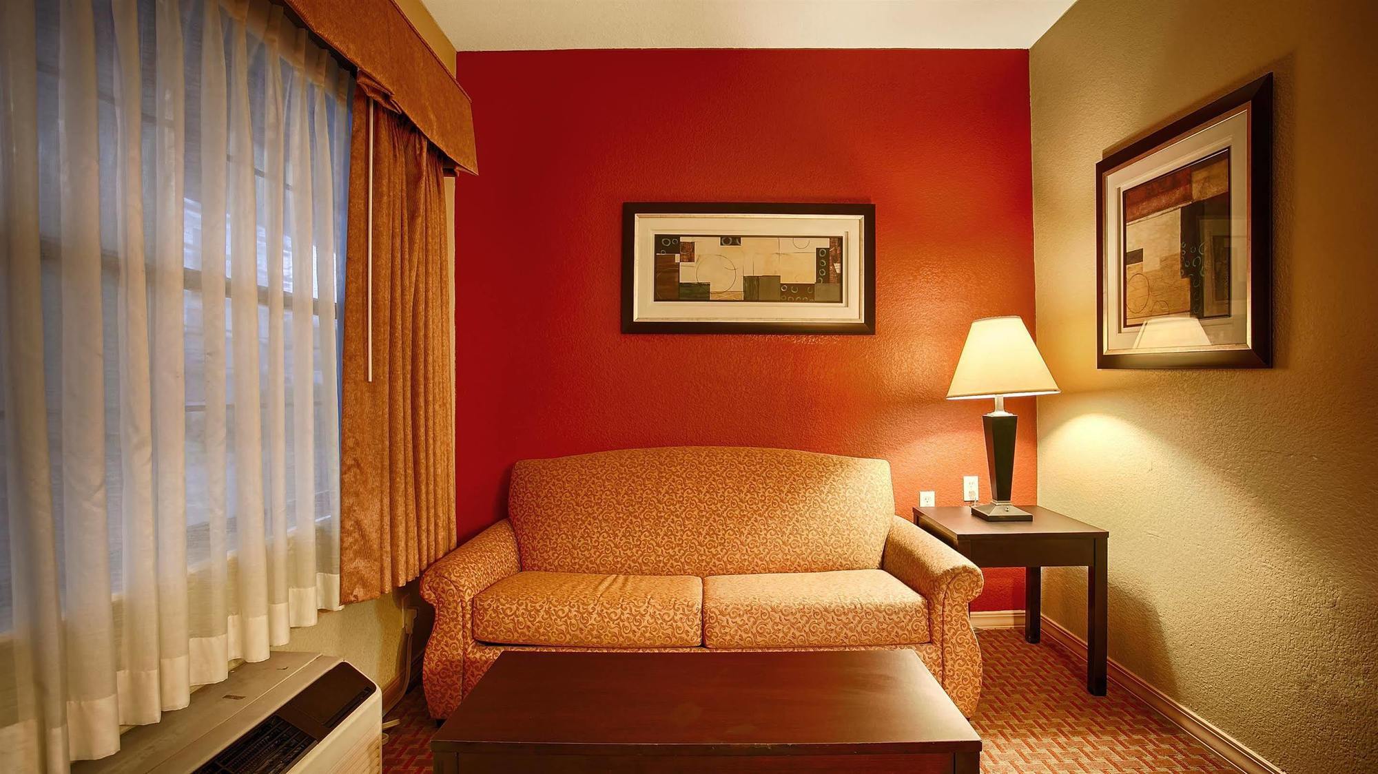 Best Western Airport Inn Monroe Buitenkant foto