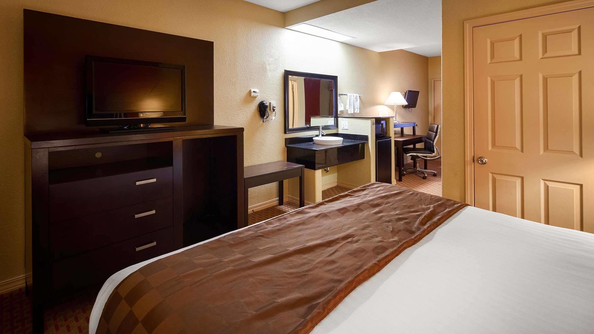 Best Western Airport Inn Monroe Buitenkant foto
